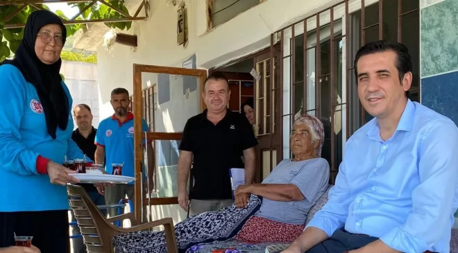 Mersin Bozyazı Kaymakamı aileleri ziyaret etti