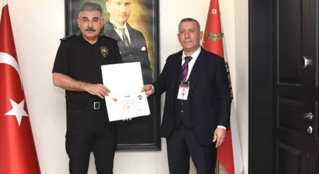 Mersin Emniyet Müdürü Karabörk’e Başarı ve Onur Belgesi takdim edildi